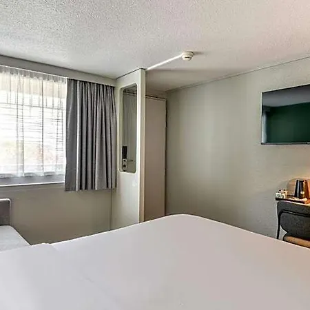 Hotel Campanile Nature - Niort Est La Creche 3*