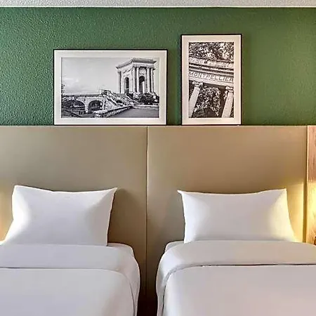 Campanile Nature - Niort Est La Creche 3*